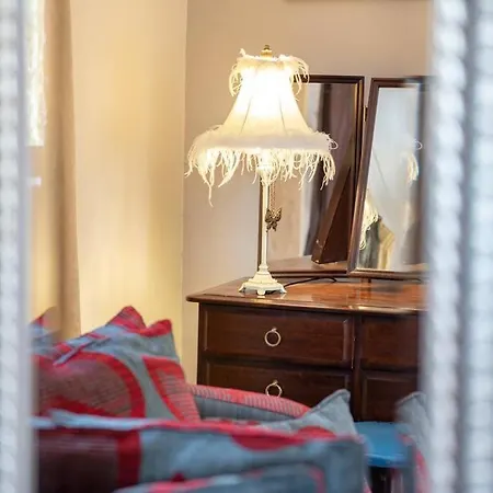 Wild Oats 2, Yellowtop Country Park Villa