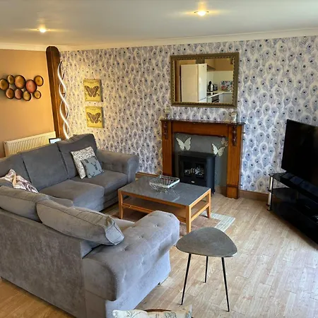 Wild Oats Lodge 2 - Yellowtop Country Park- Hot Tub - Yorkshire * Selby