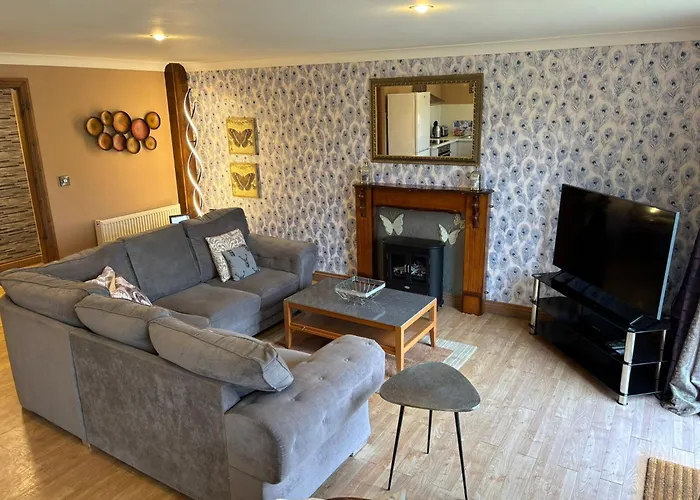 Wild Oats Lodge 2 - Yellowtop Country Park- Hot Tub - Yorkshire * Selby