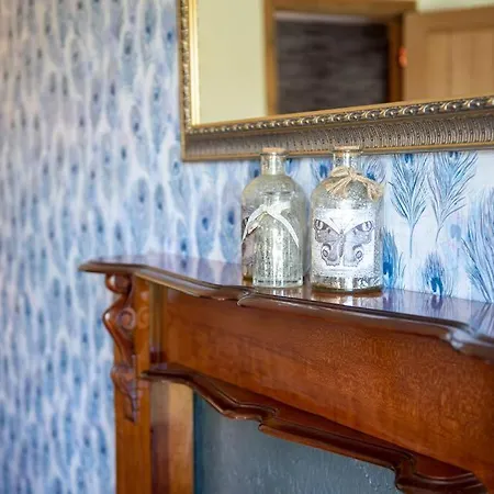 Wild Oats 2, Yellowtop Country Park *